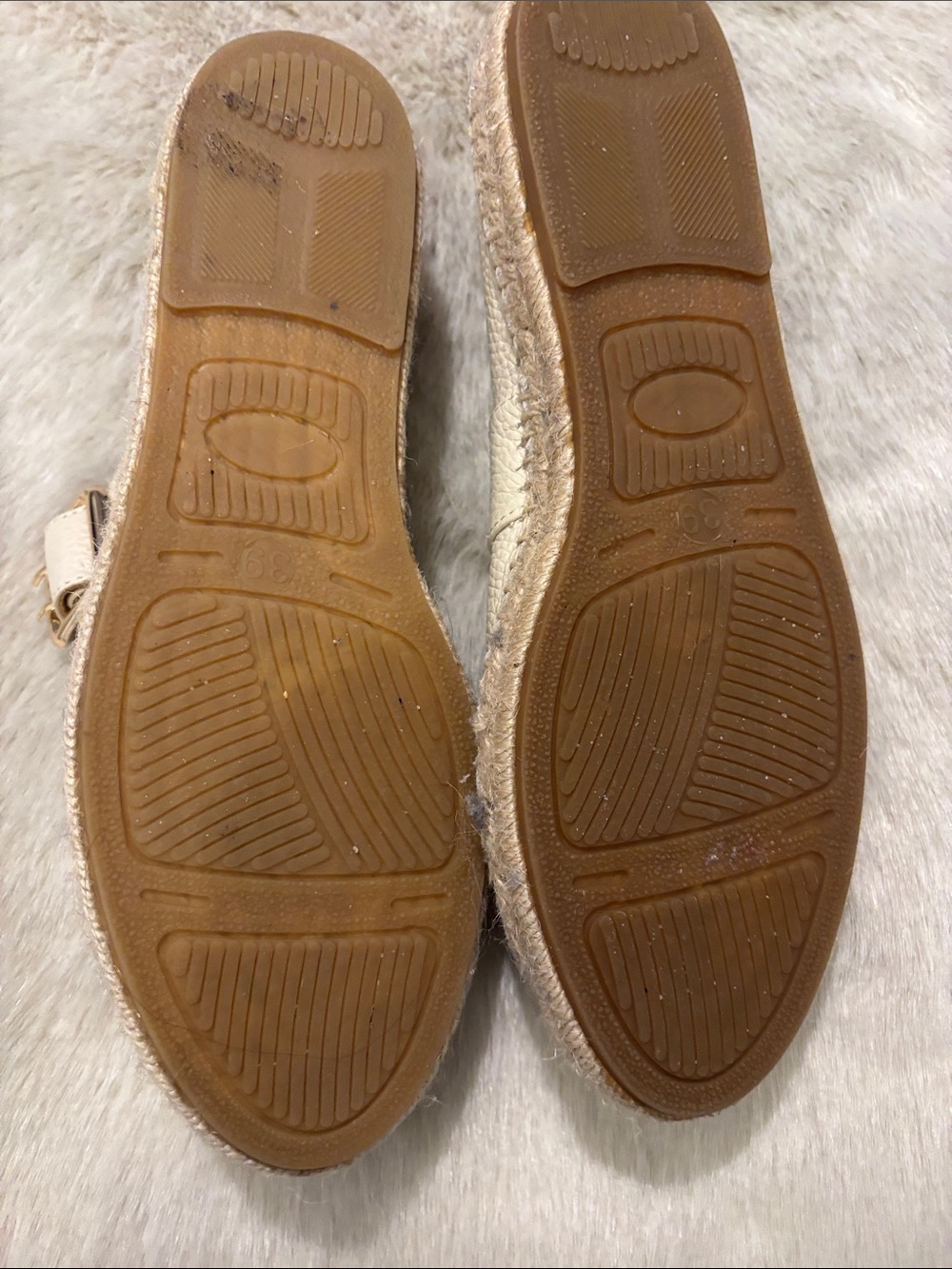 Off white leather flat buckle shie - Picture 3 of 3